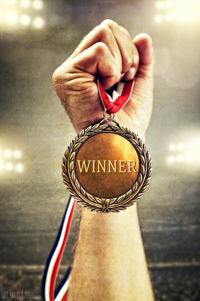 能获得了由月桂,野橄榄和棕榈编织的花环还能为所在的城邦赢得荣誉