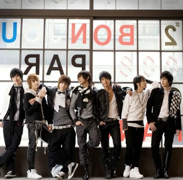 2008年,sm推出了super junior的第三个子组合super junior-m,由韩庚
