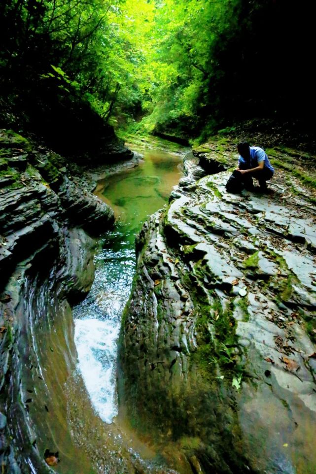 探寻天星镇翡翠大峡谷!