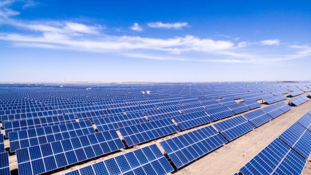 全球第一大太阳能电站耗资90多亿建成面积有80个故宫那么大