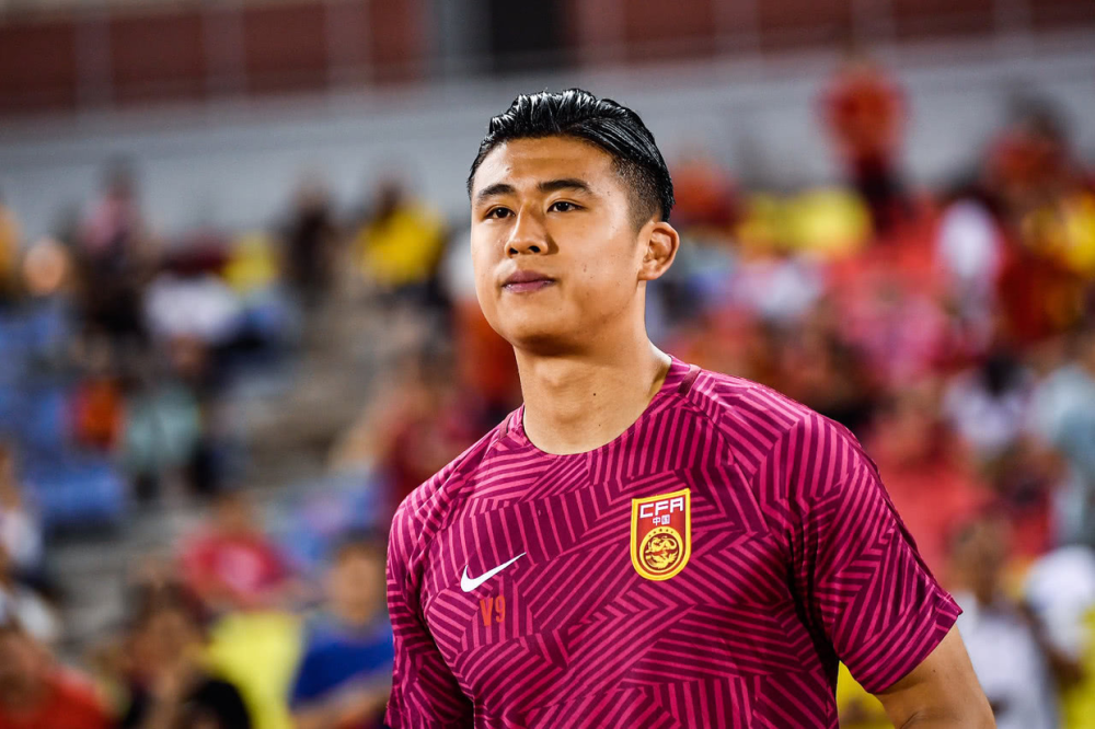 郭田雨在国足不一定能踢上!竞争对手连续两场梅开二度,更强势!