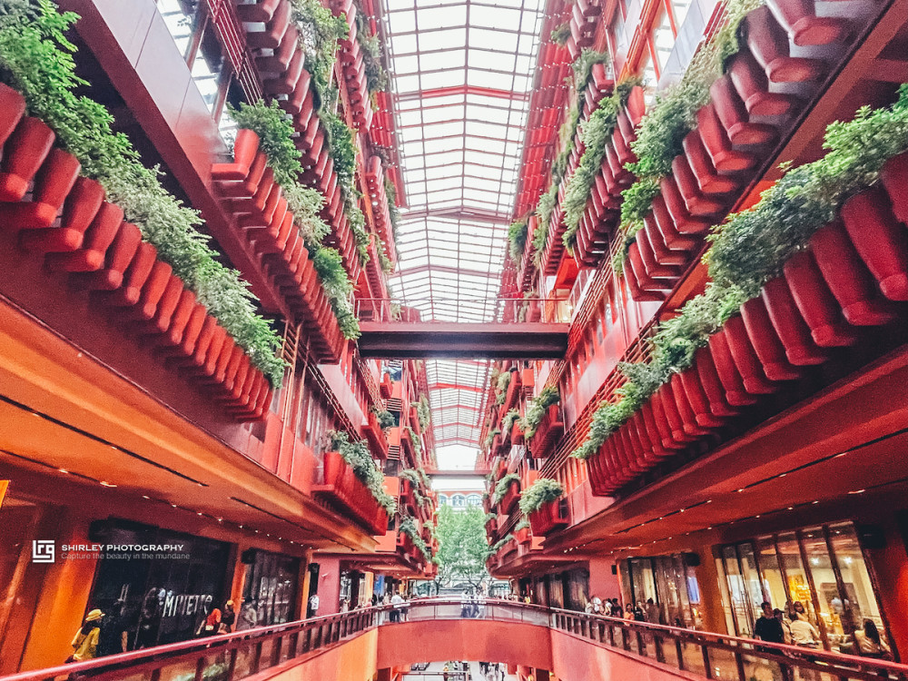 上海时下"最红"的商场,开业仅3月已成网红打卡圣地,曾因设计大胆被