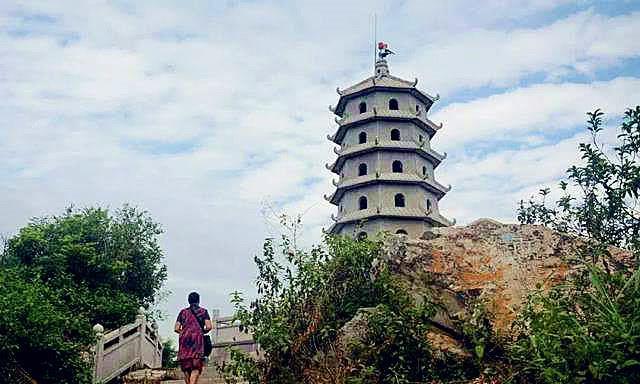 南方梅園,善德梅海,流沙公園等景點,都是非常不錯的,古普寧崖嶂多生