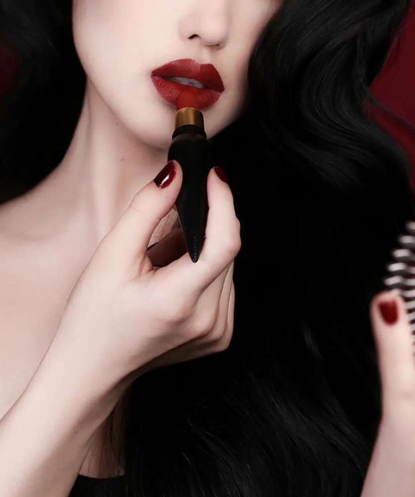 黄皮女生绝对不要买这支口红,显白到我无法形容