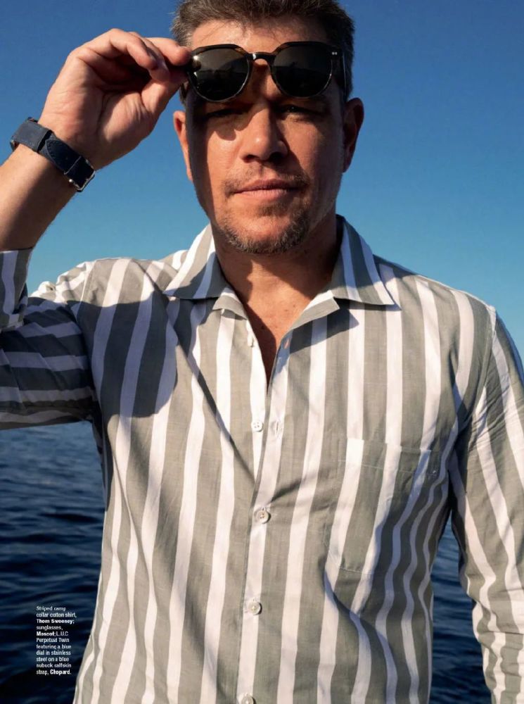 组图巨星50岁呆萌马特达蒙度假风写真大片