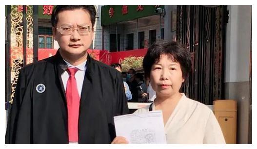 错换人生事件中,他比许敏和姚师兵更惨,两头为难还得倒贴钱