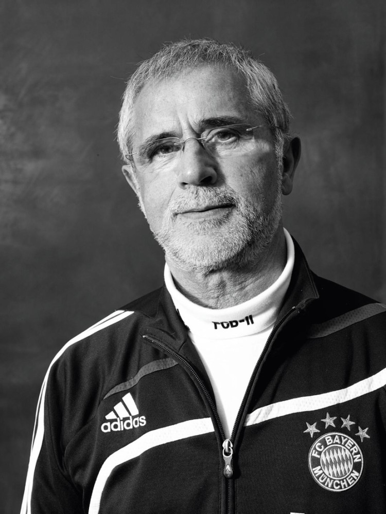 传奇球星盖德穆勒去世