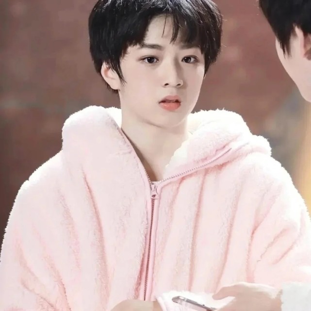 刘耀文 人类幼崽 头像