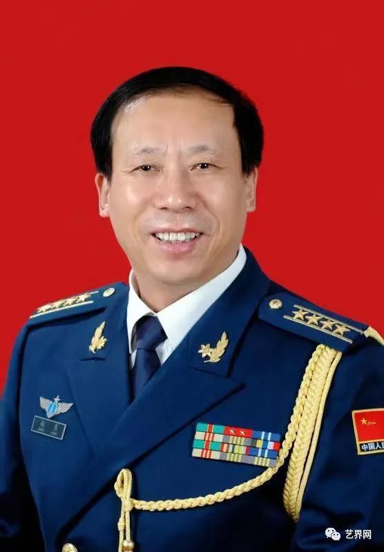 赵勇,空军司令部原研究员,大校军衔.