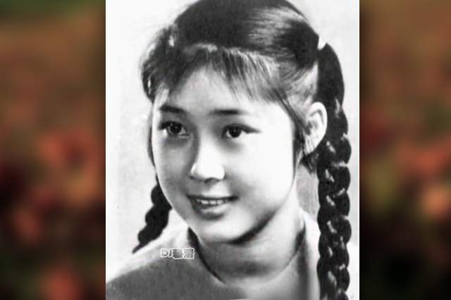 老照片29位大明星的少女时代个个像花骨朵般美丽刘晓庆斗志昂扬