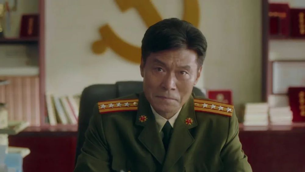 导演姚铂,将这个故事融入到剧集里,庄钊文作为剧中王中耀,余有维,安然