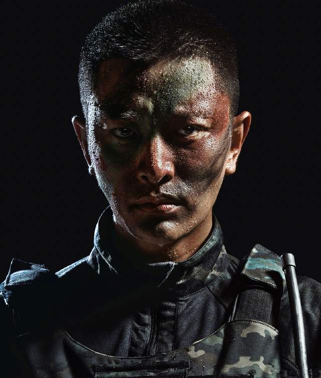 48位男明星军装照:易烊千玺鹿晗李现肖战王一博陈伟霆谁更帅?