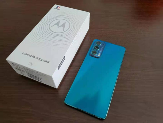 摩托罗拉史上最轻薄5g新机edge轻奢版评测:工业设计和影像实力都独具