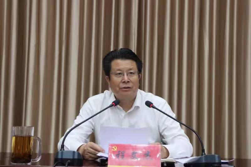 程文杰主持召开礼泉县委常委会(扩大)会议