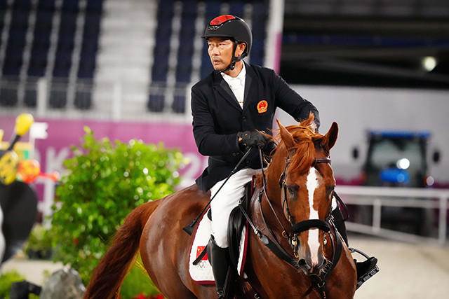 李振强在东京奥运会个人场地障碍赛和团体场地障碍赛中的表现在马术界