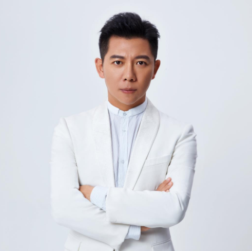 坐拥57家公司身价上亿胡海泉为何还会到处参加综艺