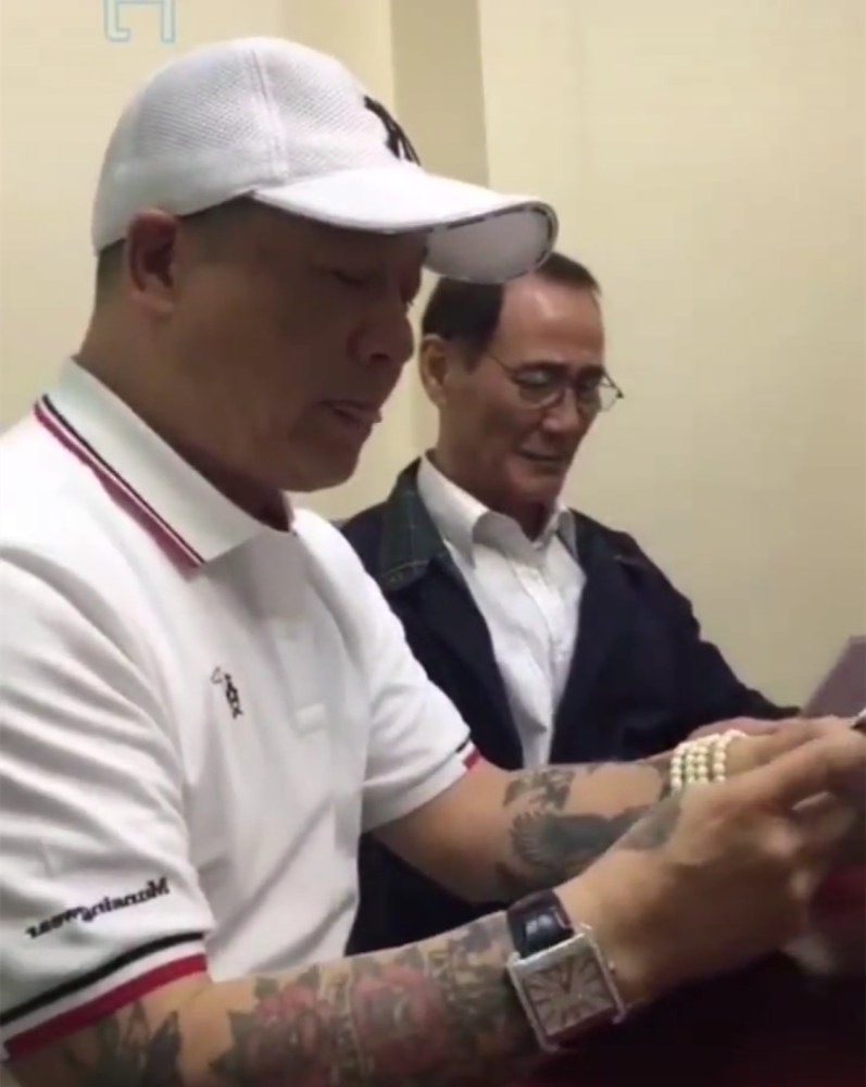 吴志雄地位最低,"社团郑伊健"罕有现身