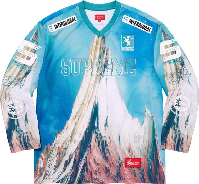 偷地铁？吴亦凡'制作人登上Supreme