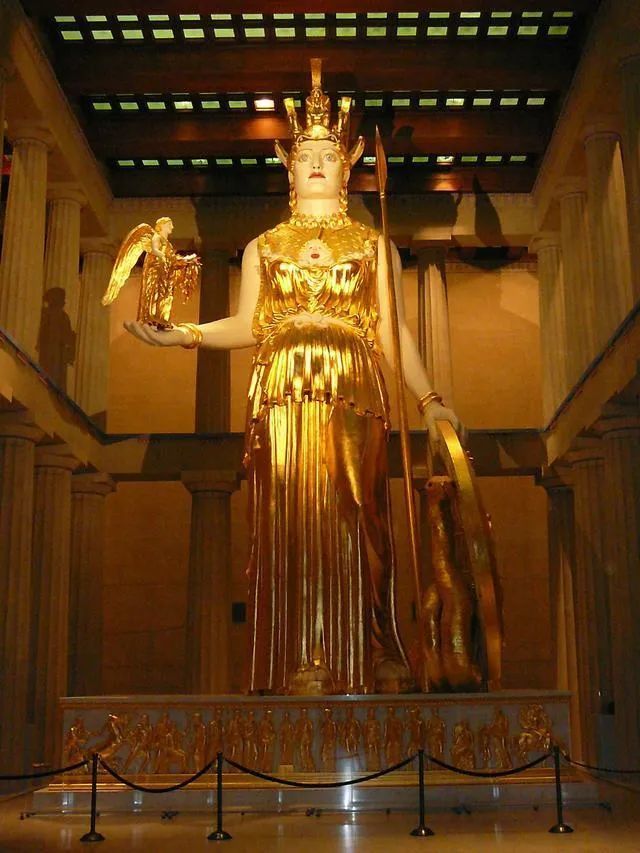 帕特农神庙雅典娜雕塑复原图雅典娜女神与后来的玛丽亚娜女神无论