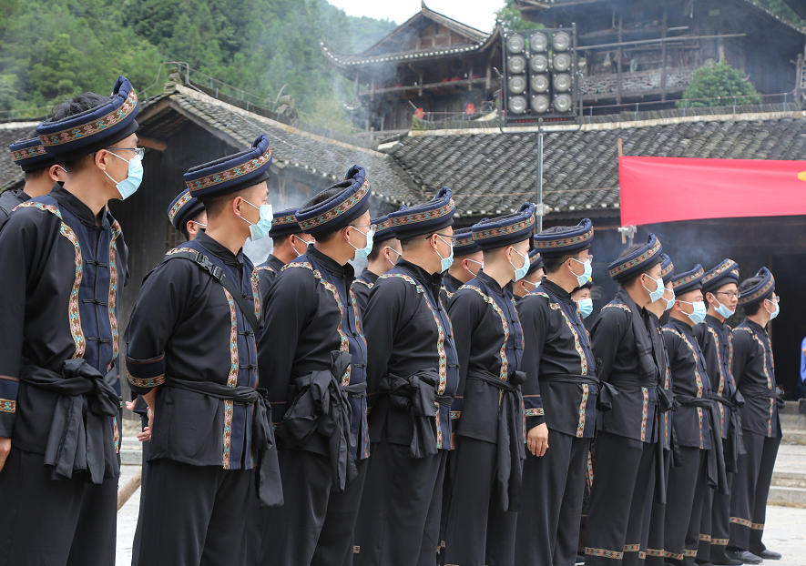 泛土家族文化全景史诗影片《圆梦黄金碗》在彭家寨旅游景区正式开机！