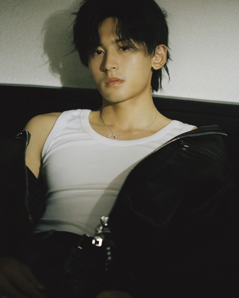 张哲瀚在今天下午自己的instagram账号就已经设置成为了私密账号,可是