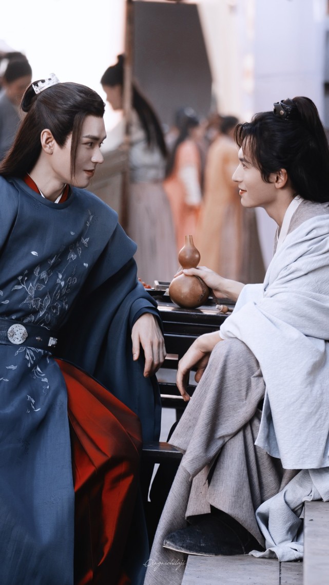 重温《山河令》张哲瀚的名字已消失,周子舒的潇洒自由还在