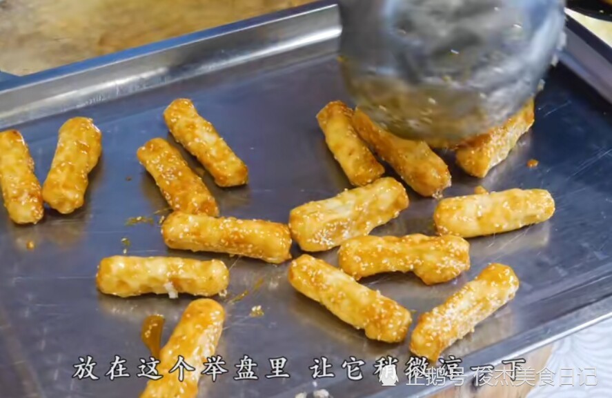 大厨用多年的经验总结,详细分享琉璃茄子的做法,全是技术要点,来看看