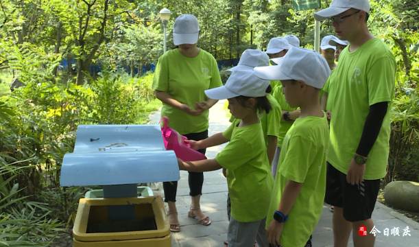 小盆友亲近自然 争做环保小能手