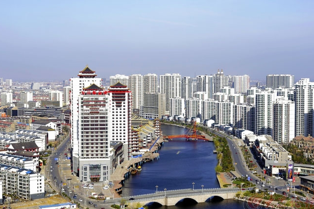 烟台2021gdp_山东2021上半年城市GDP出炉:青岛力压群雄,烟台增速垫底