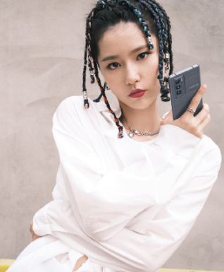 诸葛大力成果笑起来的样子竟然撞脸小丑性格真实不做作的她你爱了吗