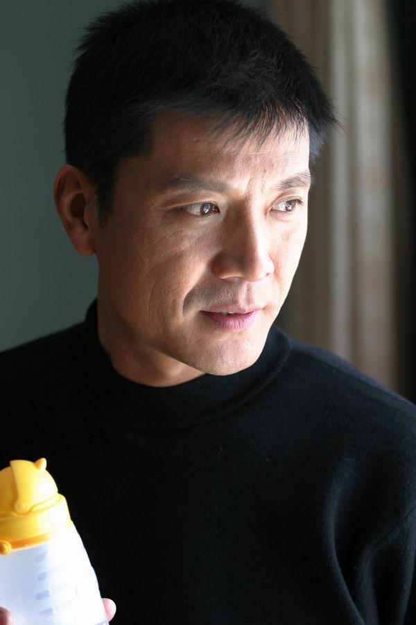 演员刘之冰的个人资料图片
