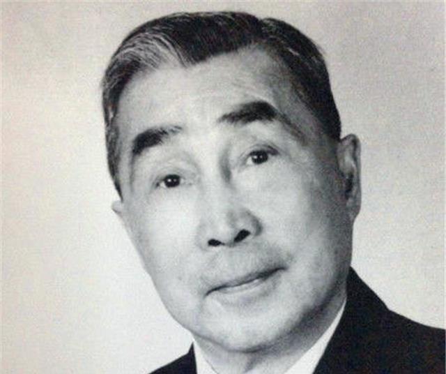 他把叶奕华怀孕的事情告诉李国泰.得到的当然是李国泰心灰意冷的表情.