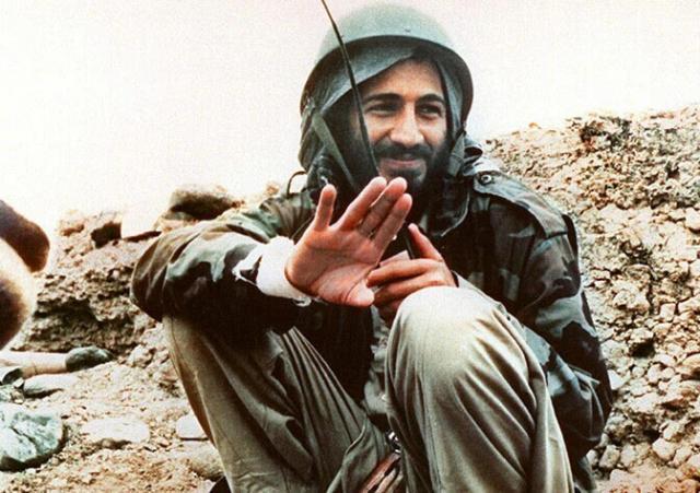 本拉登去往阿富汗塔利班选择给予庇护美国发动战争回应