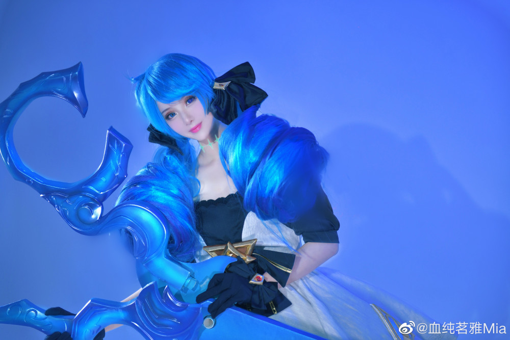 cosplay靈羅娃娃格溫