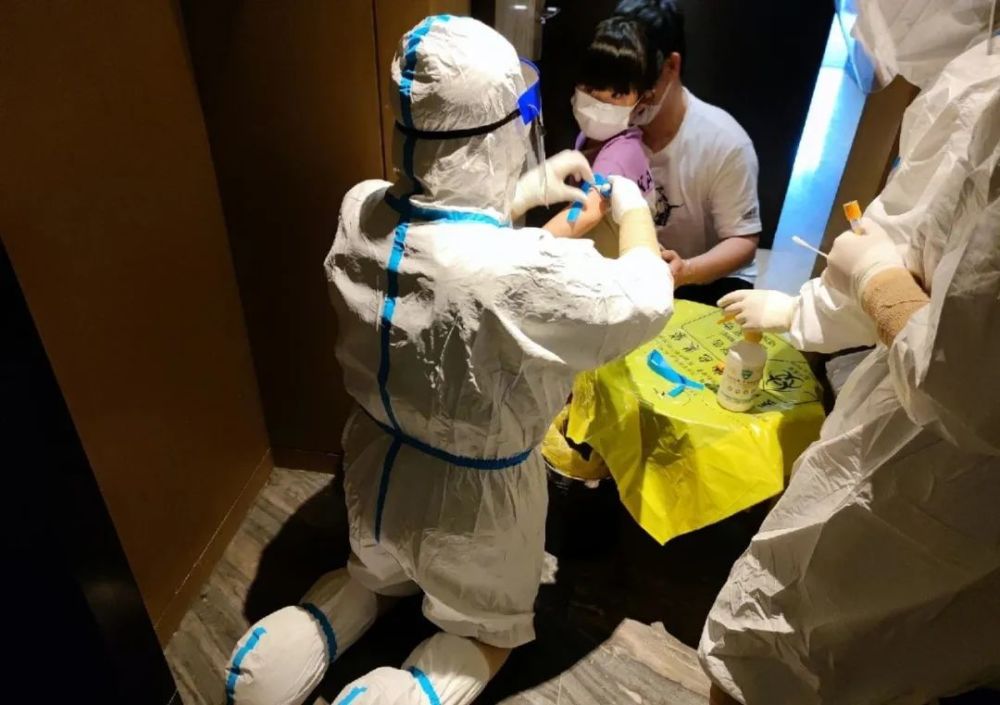 市本级入境隔离安置工作党组织:让党旗在防疫一线高高飘扬