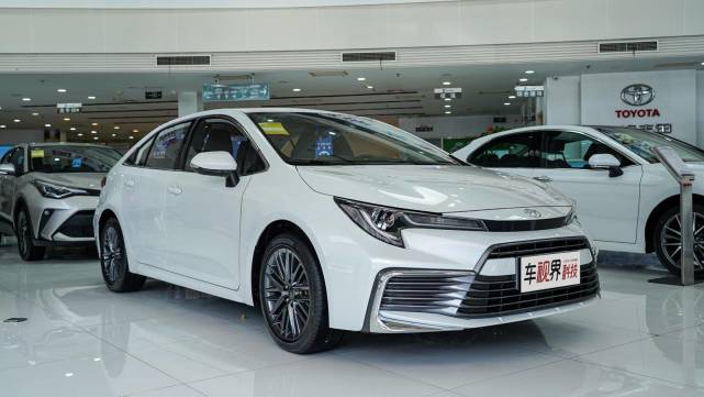 到店实拍广汽丰田凌尚 15万级大空间/100%真·家用车