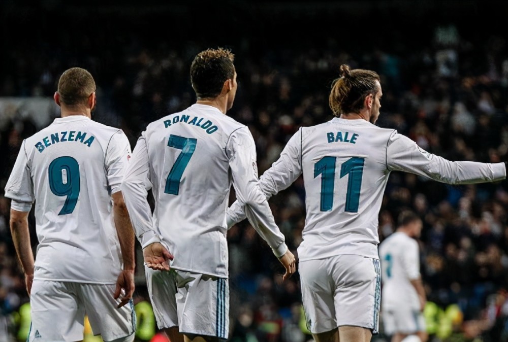 一出好戏裤袜续约安胖连夜联系c罗bbc组合时隔三年再聚首