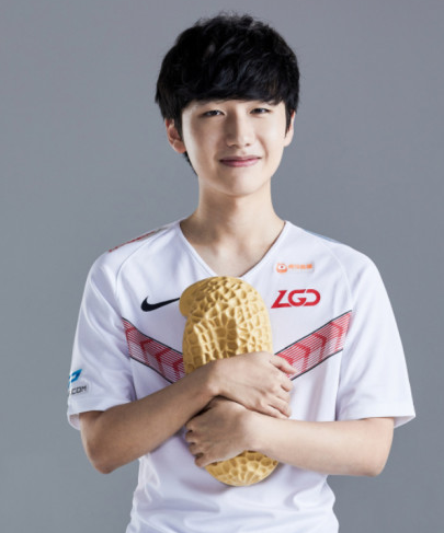 小花生荣获lck常规赛mvp,网友:当初lgd不该放走他_腾讯新闻