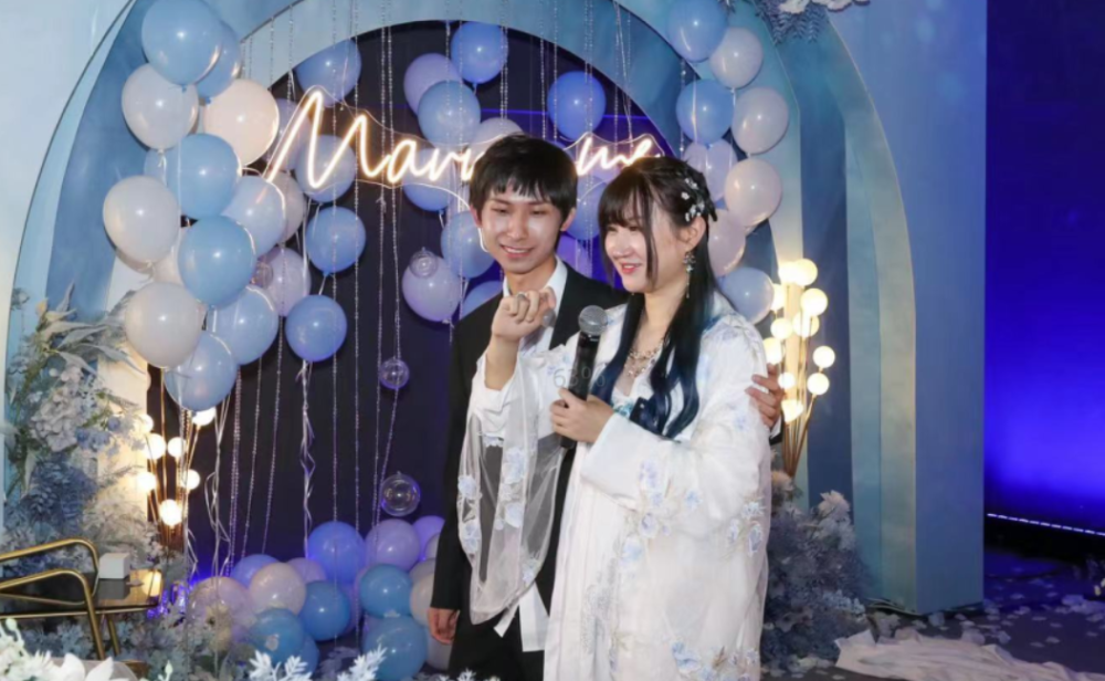 梦泪求婚成功!现场的气氛简直是hi到极点了
