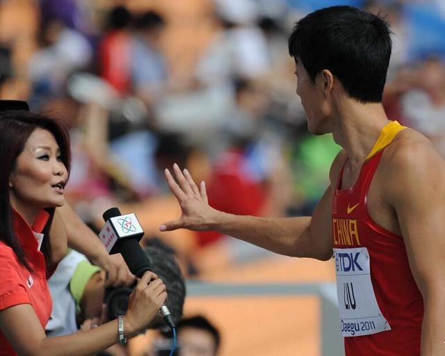 他5年前被冬日娜一句话问倒,如今重返巅峰,成苏炳添最强帮手