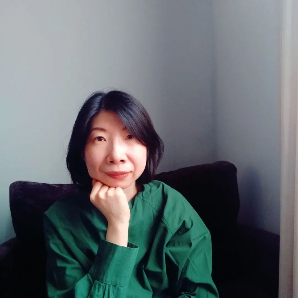 沈大成作家沈大成最近出版了一本新书《迷路员》,收集了十五个失去