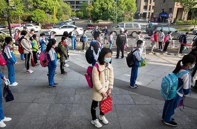 教育部发布新通知，推迟中小学上学时间，家长学生一致叫好