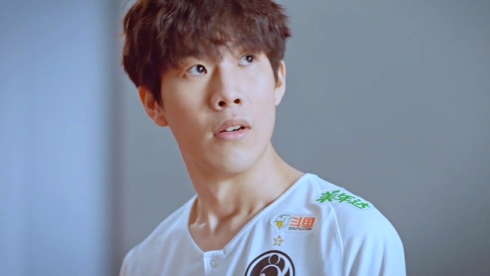 TheShy直播透露重大消息要回韩国做个手术能打的话不会离开LPL