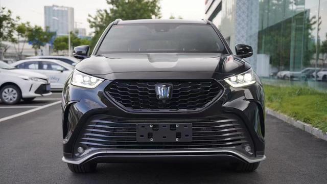 皇冠陆放下线号称运动版汉兰达挂皇冠车标将于8月28日上市