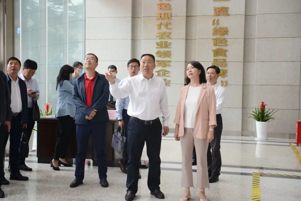 区委主要领导到云南农垦集团开展座谈交流