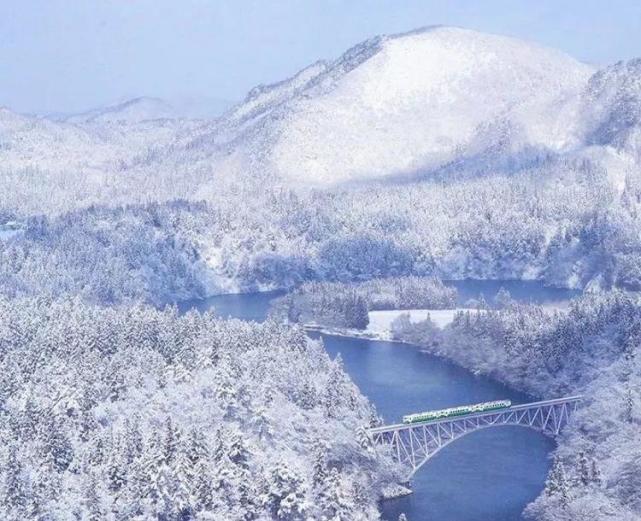 北海道美瑛:冬季最纯粹的雪景,遇见世界上最浪漫的铁路