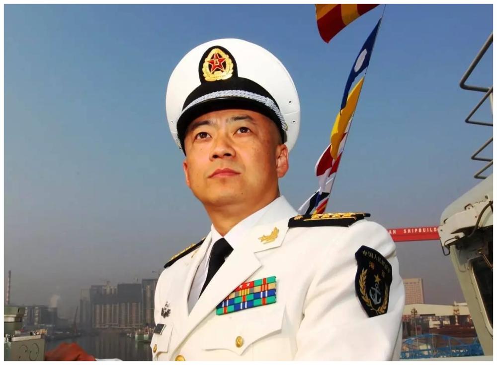要当上航母的舰长有多难我国辽宁舰的舰长属于什么级别的军官