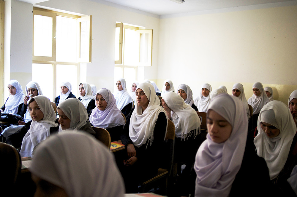 图集阿富汗女人身披布卡罩袍害怕回到最黑暗的日子