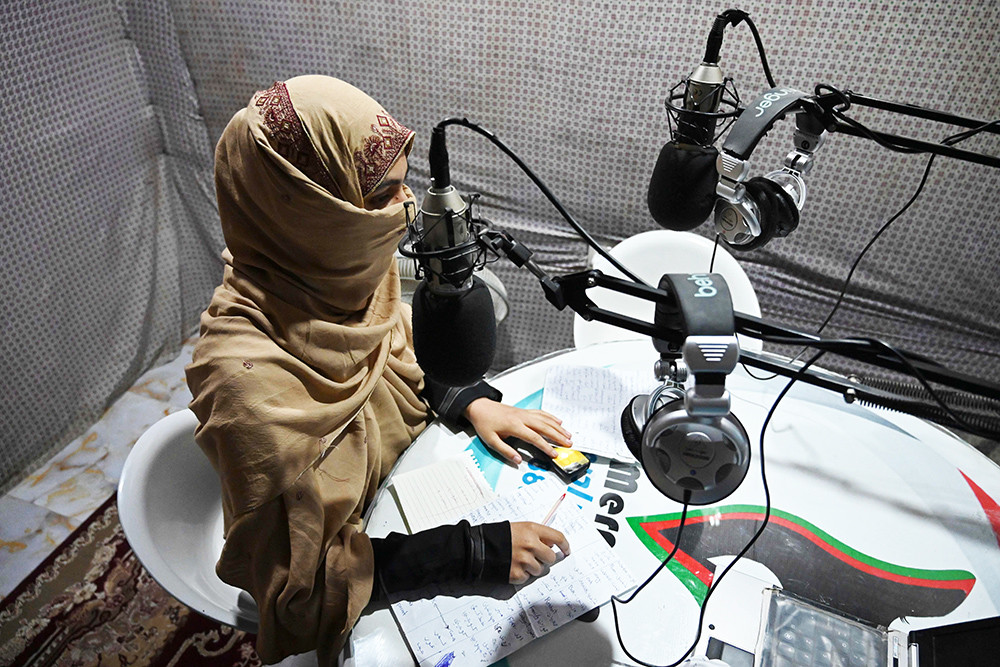 图集阿富汗女人身披布卡罩袍害怕回到最黑暗的日子