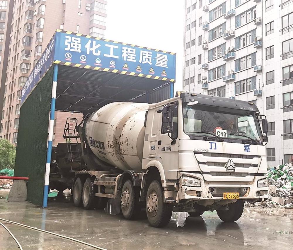 建筑工人开脑洞 自建环保隔音棚_腾讯新闻